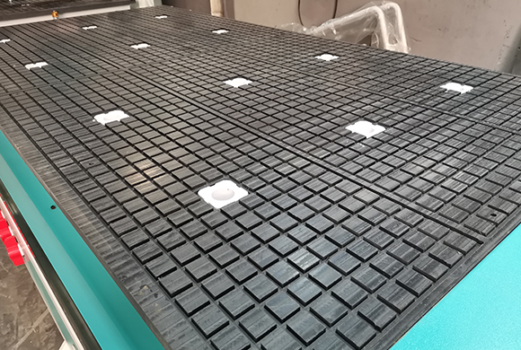 真空吸附台面的雕刻机适用范围有哪些？